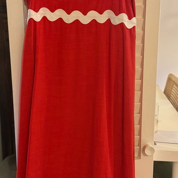 Chic Red Maxi Dress with White Trim - Picture 2 of 5